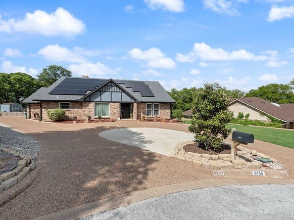 6155  Highwoods Court , Fort Worth Texas 76112