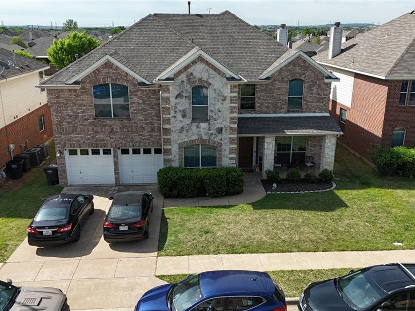 421  Roundrock Lane , Fort Worth Texas 76140