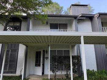 404  Hollyhill Lane 