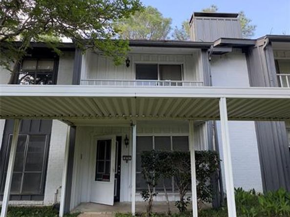 404  Hollyhill Lane  404, Denton Texas 76205