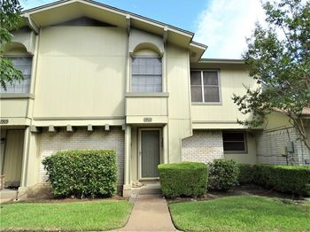 1903  Cobblestone Lane 