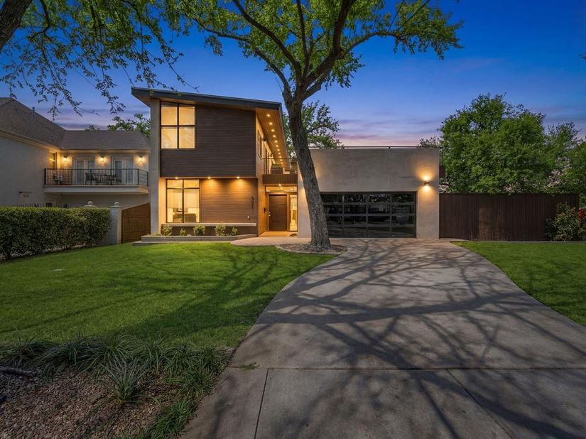 921 N Bailey Avenue , Fort Worth Texas 76107