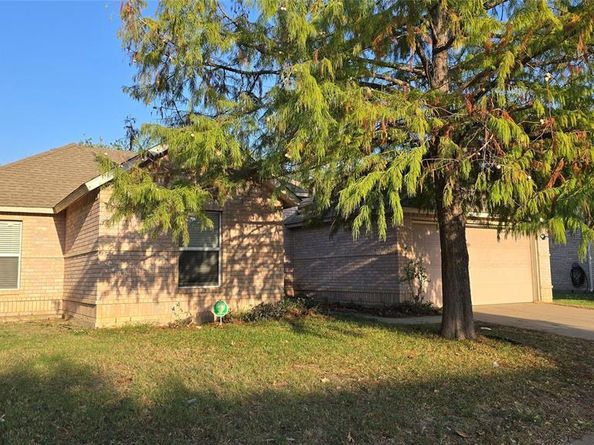 5256  Chessie Circle , Haltom City Texas 76137
