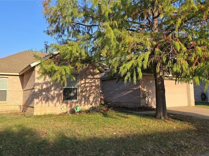 5256  Chessie Circle , Haltom City Texas 76137