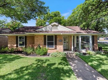 519  Staffordshire Drive 