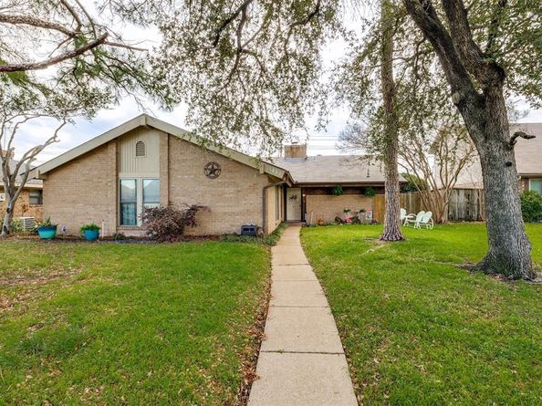 5433  Barcelona Drive , Garland Texas 75043