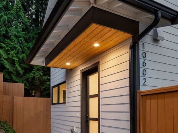 10602 NE 137th Place, Kirkland WA 98033