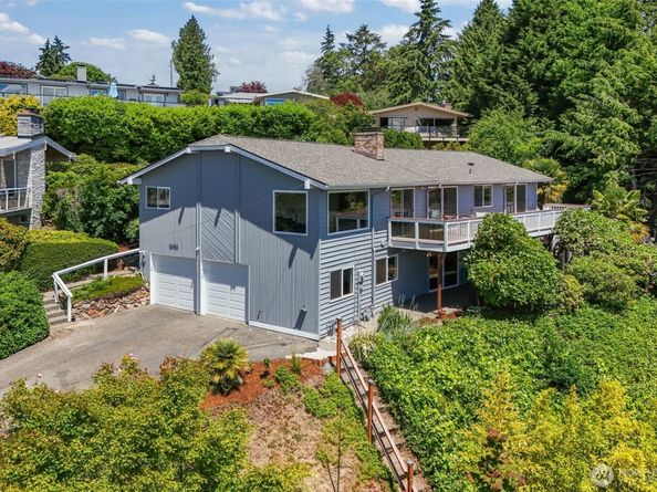 16434 9th Avenue SW, Burien WA 98166