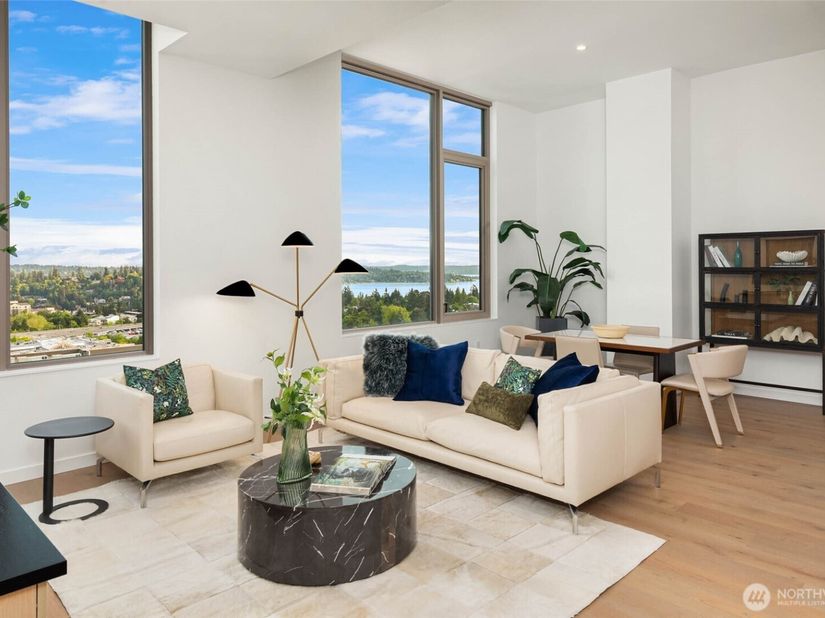 10232 NE 10th Street 1806, Bellevue WA 98004