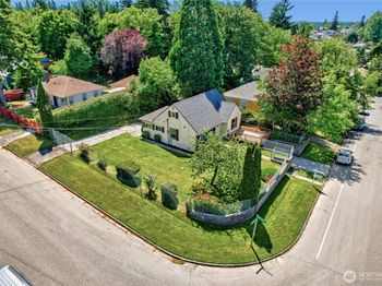 6815 S 120th Place