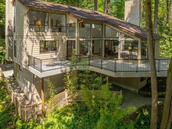 4336 E Mercer Way, Mercer Island WA 98040