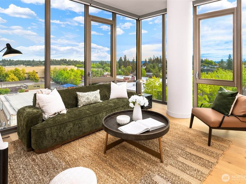10232 NE 10th Street 1012, Bellevue WA 98004