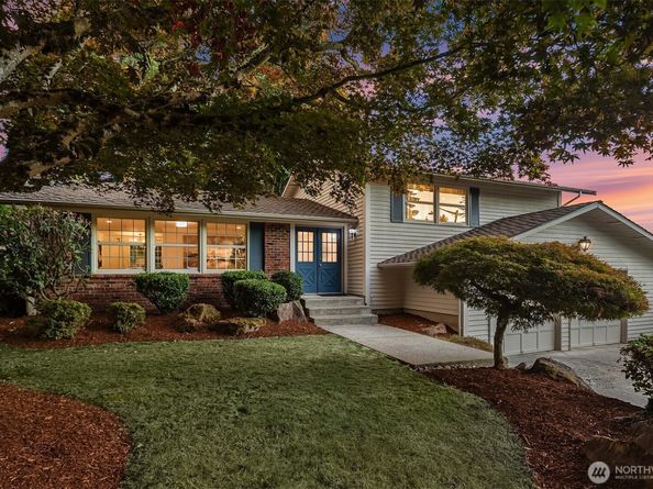 15003 NE 10th Place, Bellevue WA 98007