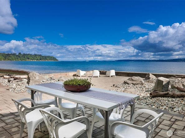 14208 Glen Acres Road SW, Vashon WA 98070