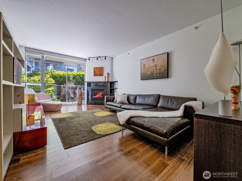 2929 1St Avenue 207, Seattle WA 98121
