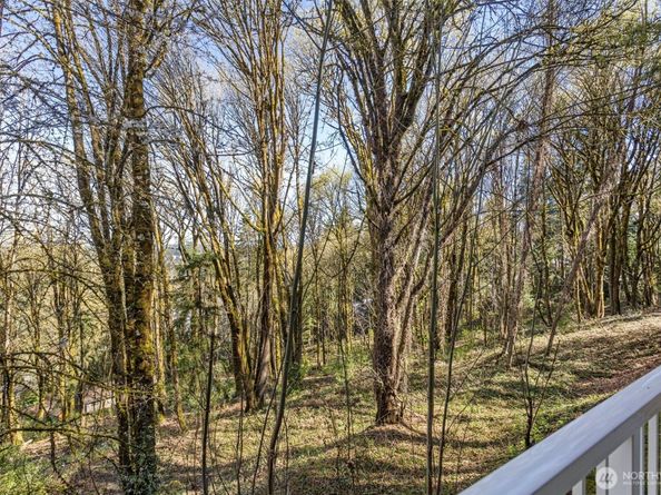 15230 S 43rd Street C101, Bellevue WA 98006