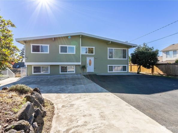 3905 NE 6th Street, Renton WA 98056