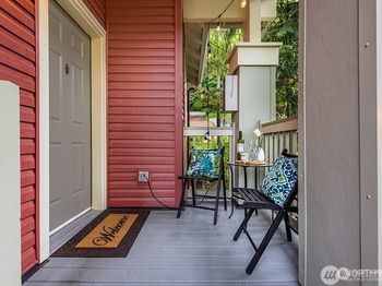9403 176 Place NE