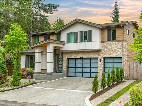 10351 SE 8th Street, Bellevue WA 98004