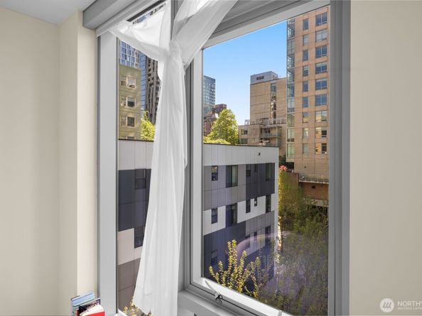 800 Columbia Street 808, Seattle WA 98104