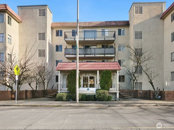 9030 Seward Park Avenue S 411, Seattle WA 98118