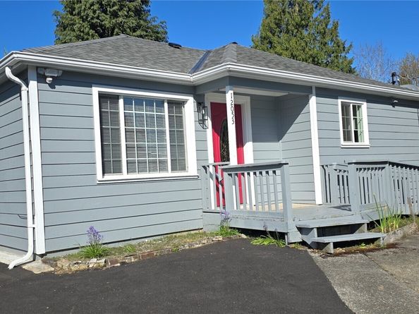 12053 70 Avenue S, Seattle WA 98178