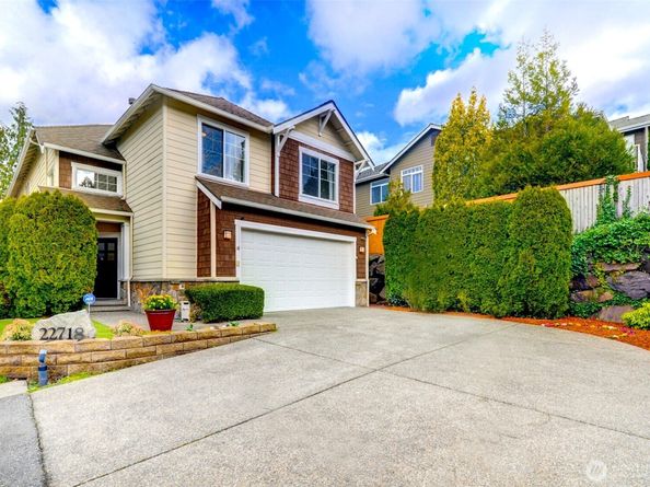 22718 SE 12th Place, Sammamish WA 98075