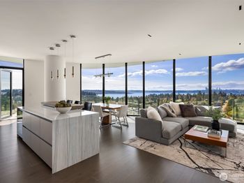 838 Avenue Square NE