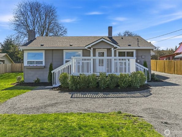 1221 S 101st Street, Seattle WA 98168