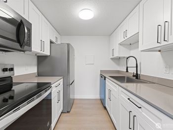 14020 Juanita Drive NE