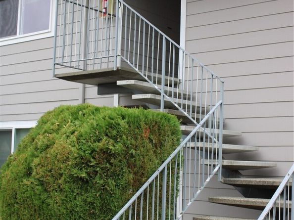 23850 102nd Avenue SE C4, Kent WA 98031