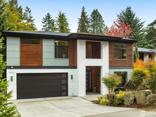7002 93rd Avenue SE, Mercer Island WA 98040