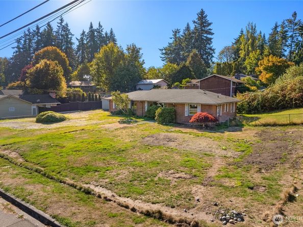 23902 48th Avenue W, Mountlake Terrace WA 98043