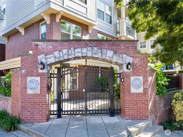 530 4th Avenue W 108, Seattle WA 98119