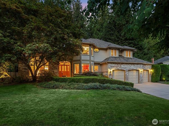 19710 222nd Avenue NE, Woodinville WA 98077