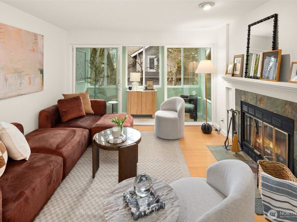 5901 Phinney Avenue N 206, Seattle WA 98103