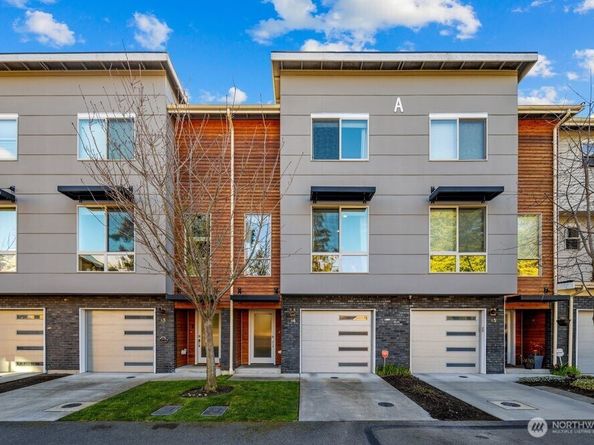 7628 222nd Street SW A4, Edmonds WA 98026