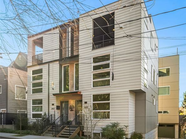 2455 Wickstrom Place SW, Seattle WA 98116