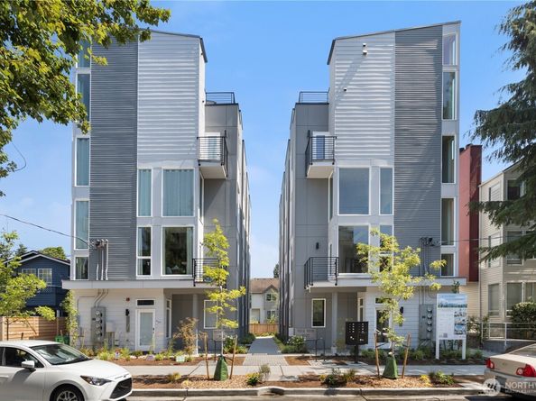 9518 Interlake Avenue N, Seattle WA 98103