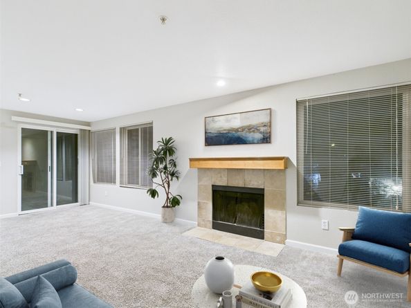 26335 116th Avenue SE H 205, Kent WA 98030