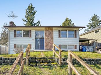 1401 Lake Youngs Way SE