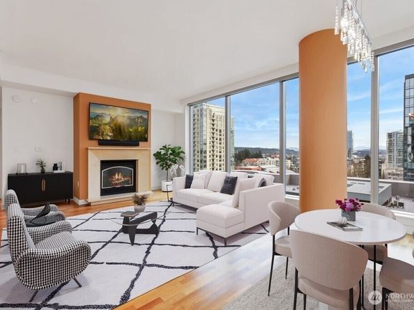 10650 NE 9th Place 1520, Bellevue WA 98004