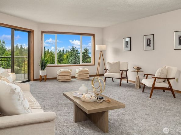 1071 4th Avenue S 302, Edmonds WA 98020