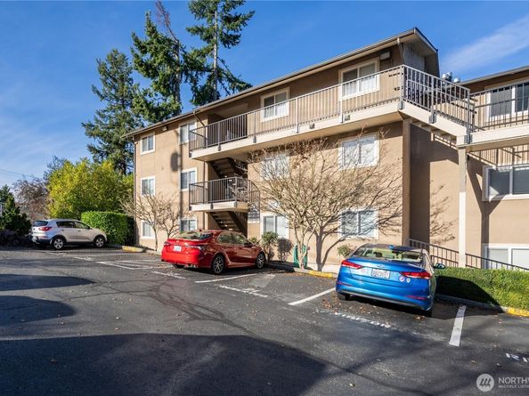 323 75th Street SE A14, Everett WA 98203