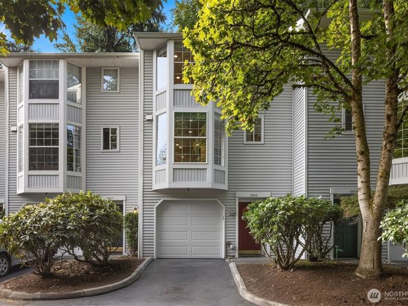 10215 NE 129th Lane, Kirkland WA 98034