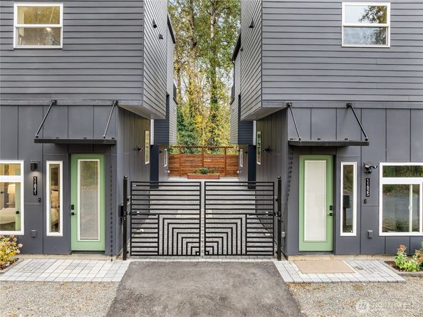 11831 59th Avenue S B, Seattle WA 98178