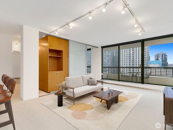 2201 3rd Avenue 2106, Seattle WA 98121