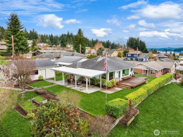 649 NE Sommerseth Street, Poulsbo WA 98370