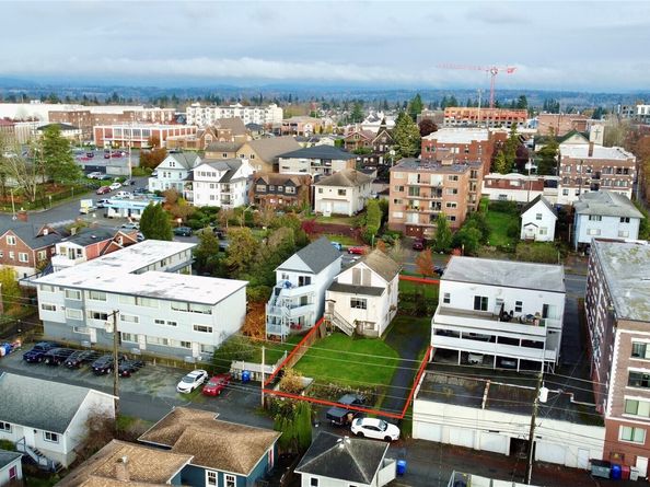 2620 Rucker Avenue, Everett WA 98201