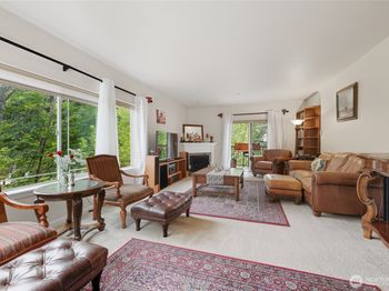 15000 Juanita Drive NE